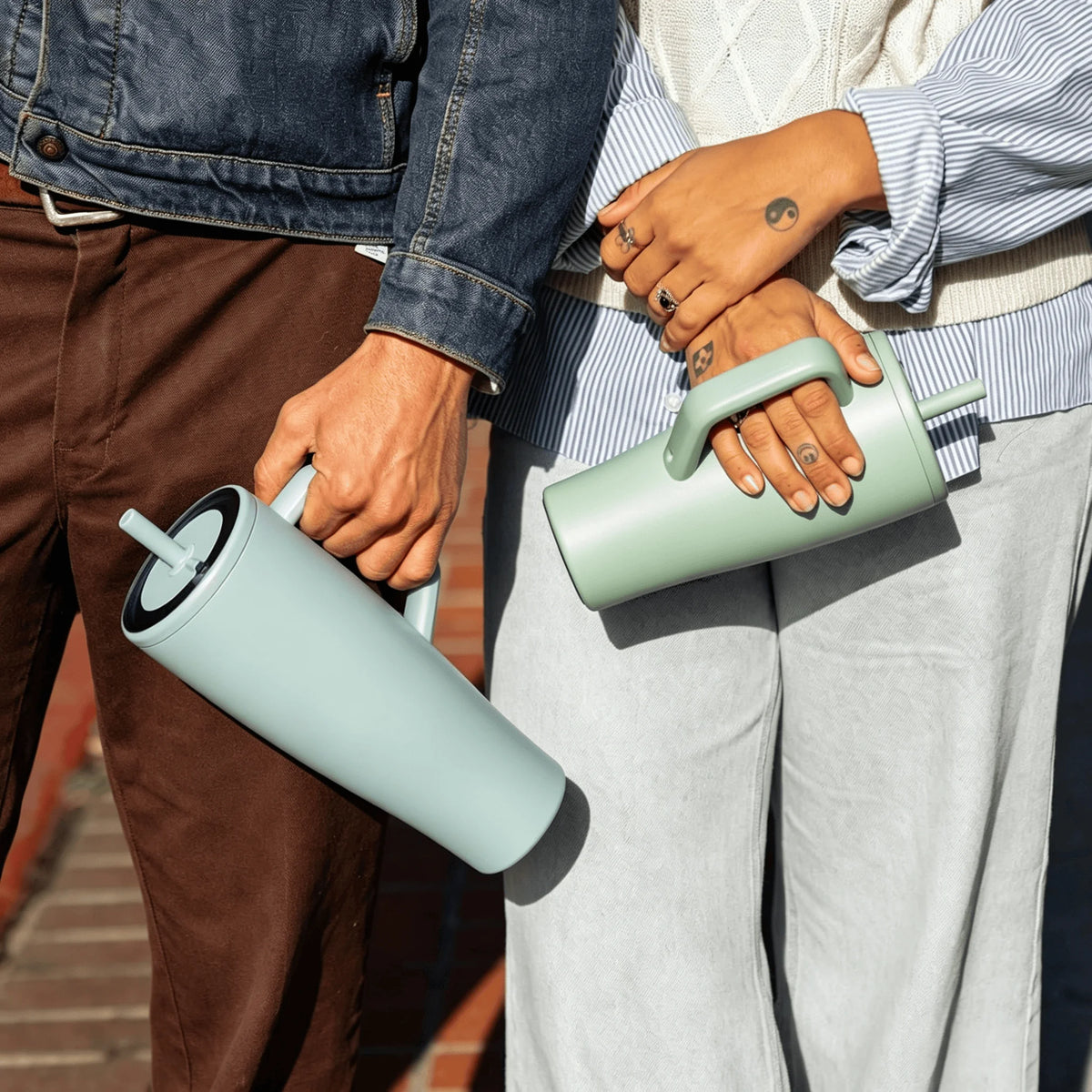 Brümate Era Insulated Stainless Steel Tumbler With Handle And Straw